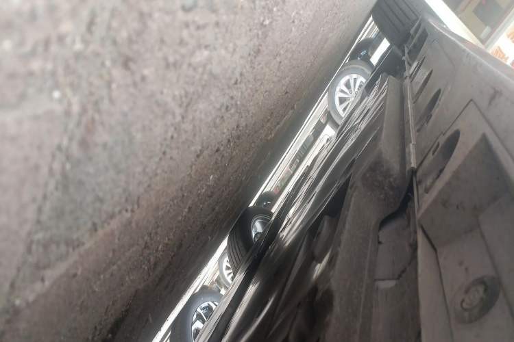 Used Toyota Avalon 2026 2.0L Progressive Edition Chassis Front Right