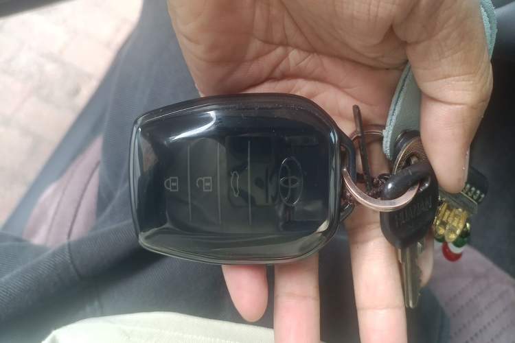 Used Toyota Avalon 2026 2.0L Progressive Edition Vehicle Key