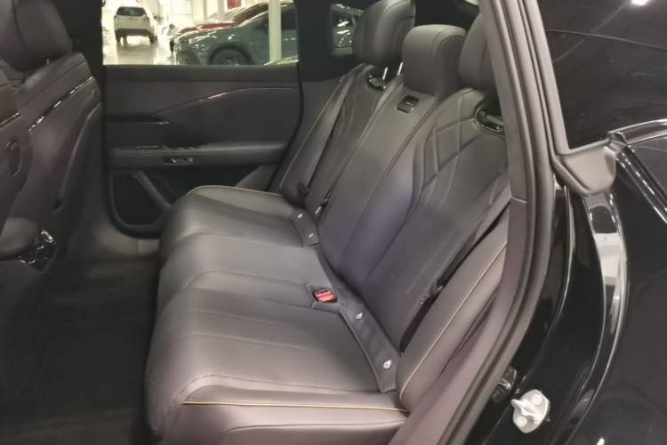 Used Toyota Baozhi 7 2026 700 Max LiDAR version Left Rear Seat