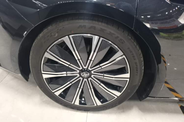 Used Toyota Baozhi 7 2026 700 Max LiDAR version Right Rear Wheel Hub