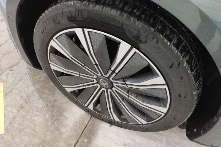 Used Toyota Baozhi 7 2026 600 Pro Left Front Wheel Hub