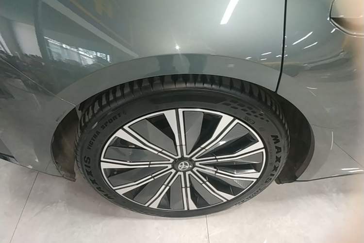 Used Toyota Baozhi 7 2026 710 Ultra LiDAR version Right Rear Wheel Hub