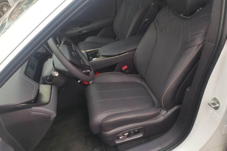 Used Toyota Baozhi 7 2026 700 Max Left Front Seat