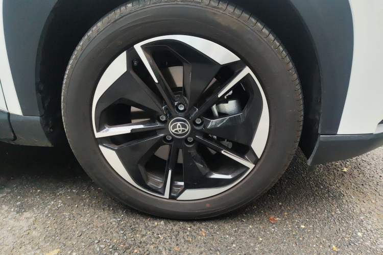 Used Toyota BZ 3X 2025 520 Pro Right Front Wheel Hub