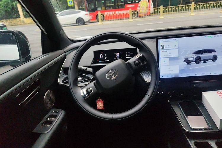 Used Toyota BZ 3X 2025 520 Pro Steering Wheel