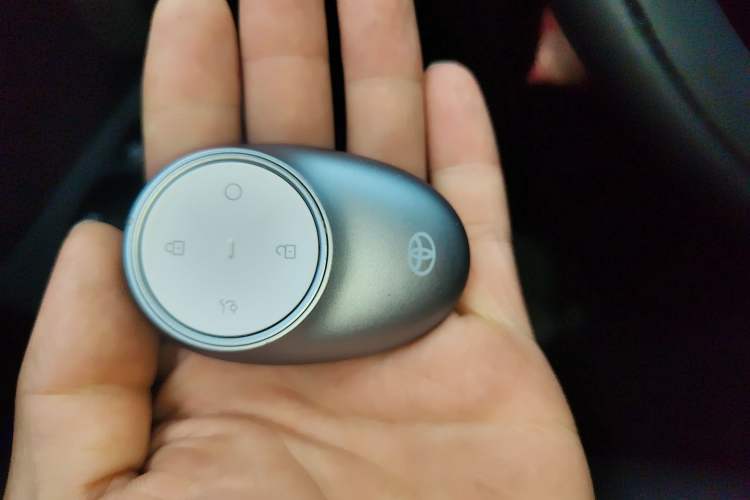 Used Toyota BZ 3X 2025 520 Pro Vehicle Key