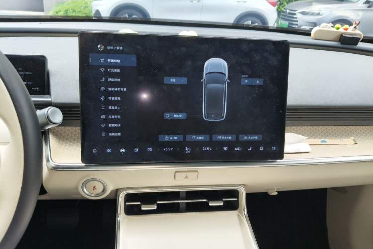 Used Toyota BZ 3X 2025 520 Pro LiDAR Edition Audio And AC Panel