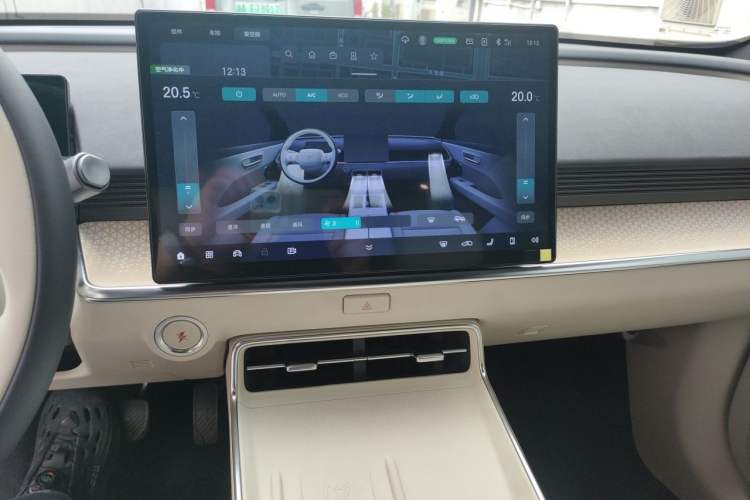 Used Toyota BZ 3X 2025 520 Pro+ LiDAR Edition Audio And AC Panel