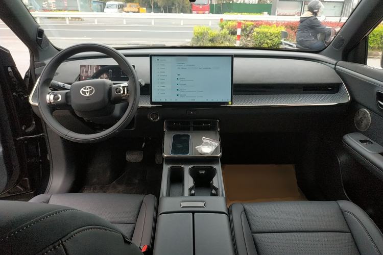 Used Toyota BZ 3X 2025 520 Pro+ Center Console