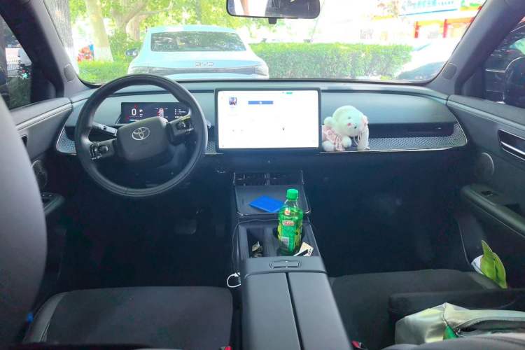 Used Toyota BZ 3X 2025 520 Pro LiDAR Edition Center Console