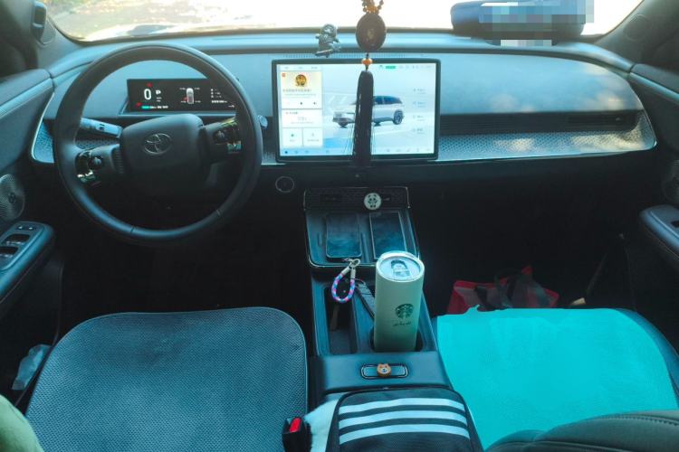 Used Toyota BZ 3X 2025 520 Pro+ Center Console