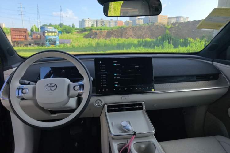 Used Toyota BZ 3X 2025 520 Pro LiDAR Edition Center Console