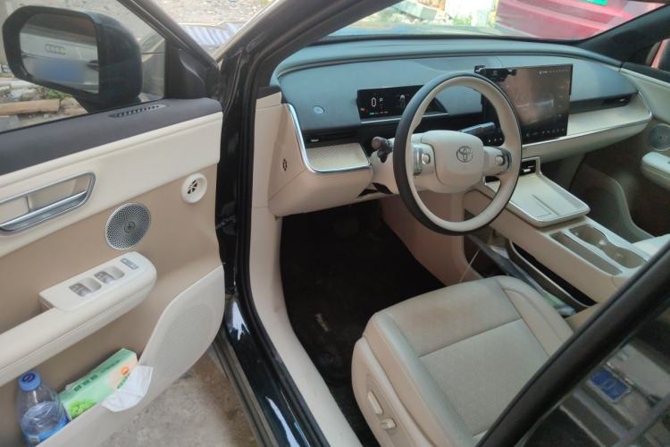 Used Toyota BZ 3X 2025 520 Pro Driver Seat