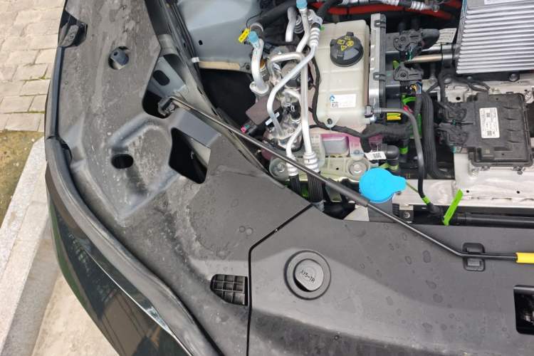 Used Toyota BZ 3X 2025 520 Pro LiDAR Edition Engine Bay Right