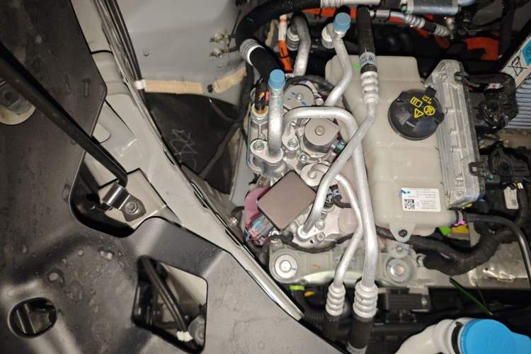 Used Toyota BZ 3X 2025 520 Pro LiDAR Edition Engine Bay Right