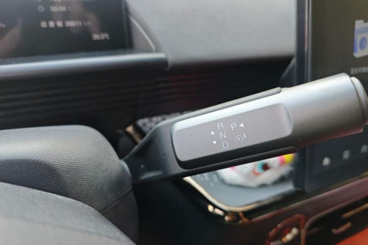 Used Toyota BZ 3X 2025 520 Pro LiDAR Edition Gear Lever