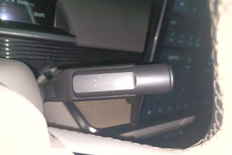 Used Toyota BZ 3X 2025 520 Pro+ LiDAR Edition Gear Lever