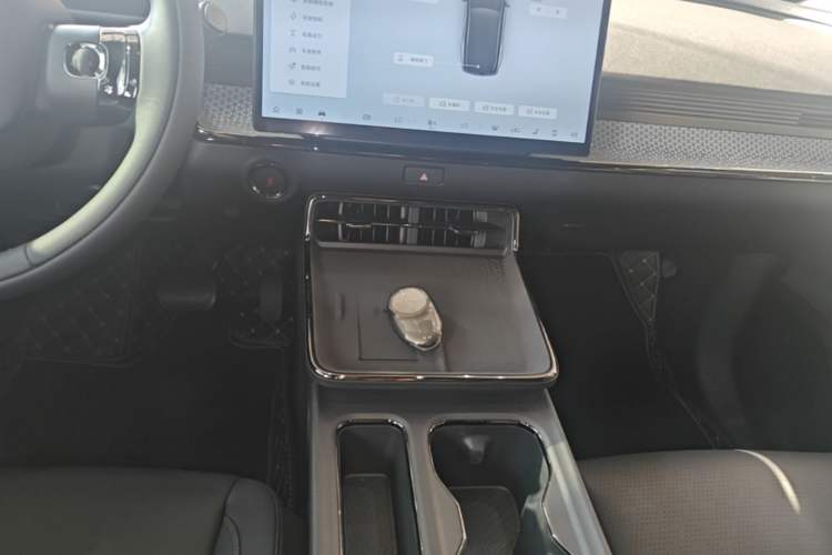 Used Toyota BZ 3X 2025 520 Pro LiDAR Edition Gear Lever