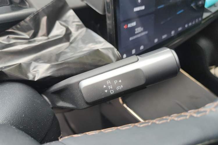 Used Toyota BZ 3X 2025 520 Pro LiDAR Edition Gear Lever