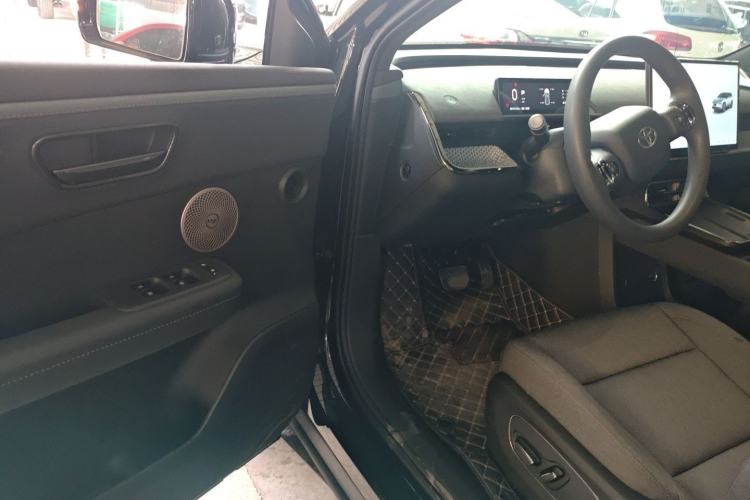 Used Toyota BZ 3X 2025 430 Air Interior 3