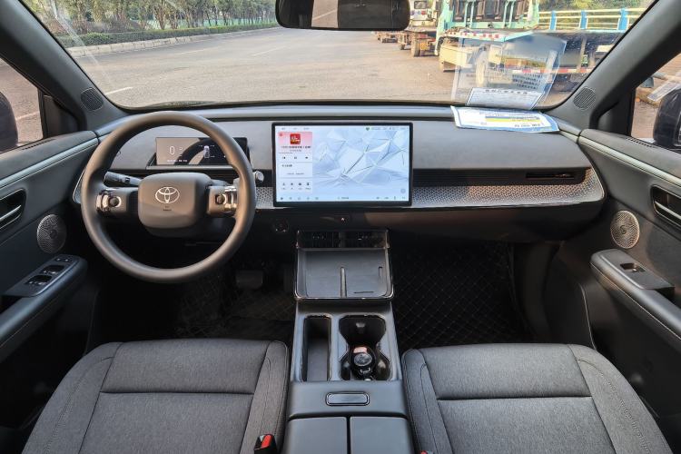 Used Toyota BZ 3X 2025 430 Air Interior 5