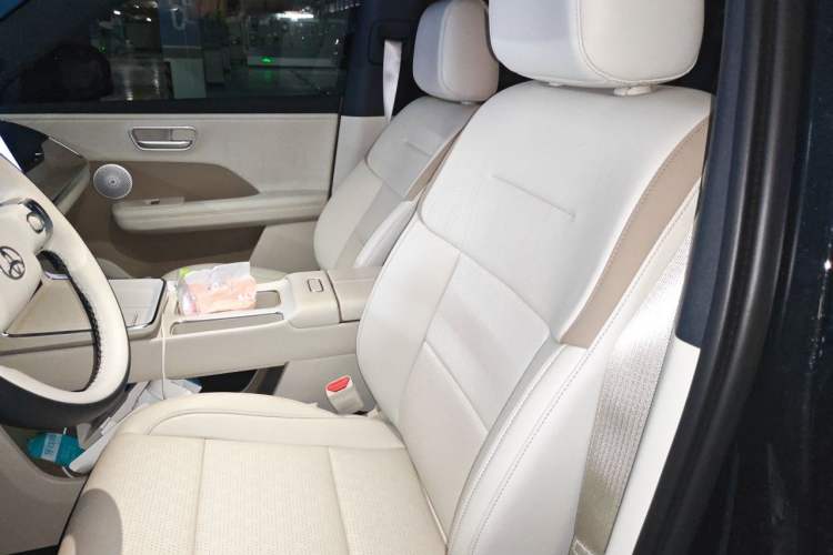 Used Toyota BZ 3X 2025 520 Pro Left Front Seat