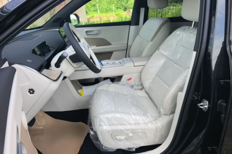 Used Toyota BZ 3X 2025 520 Pro LiDAR Edition Left Front Seat