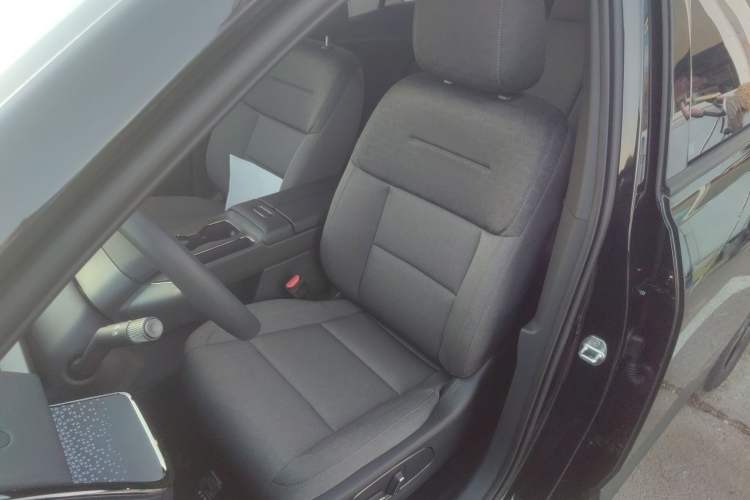 Used Toyota BZ 3X 2025 430 Air Left Front Seat