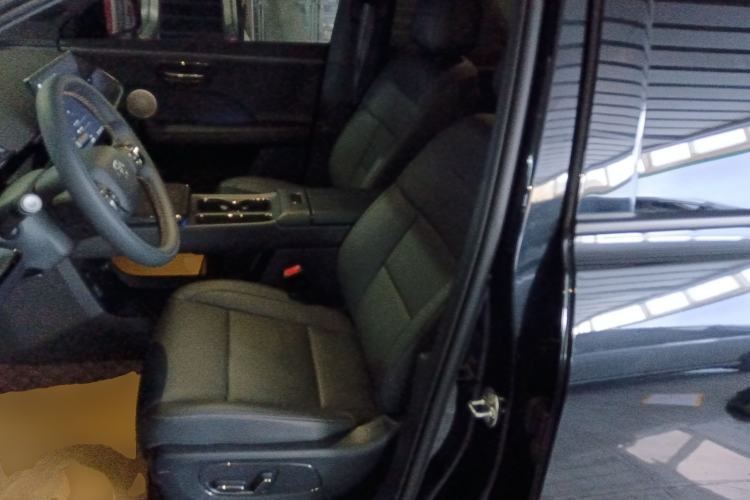 Used Toyota BZ 3X 2025 610 Max Left Front Seat