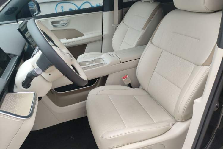Used Toyota BZ 3X 2025 520 Pro+ LiDAR Edition Left Front Seat