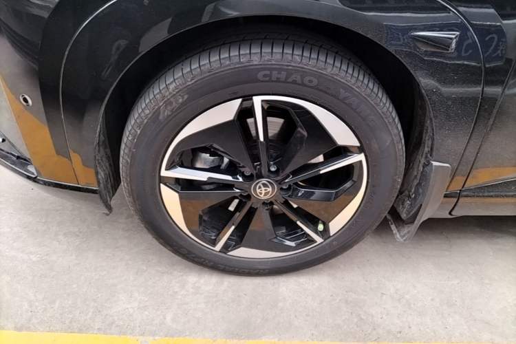 Used Toyota BZ 3X 2025 520 Pro+ Left Front Wheel Hub
