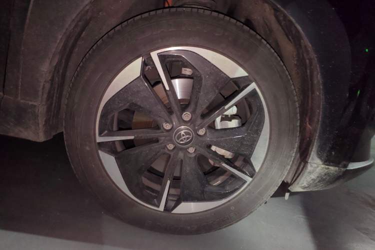 Used Toyota BZ 3X 2025 430 Air Right Front Wheel Hub