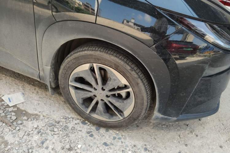 Used Toyota BZ 3X 2025 520 Pro Right Front Wheel Hub