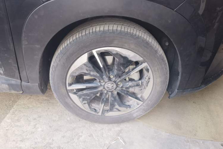 Used Toyota BZ 3X 2025 520 Pro Right Front Wheel Hub