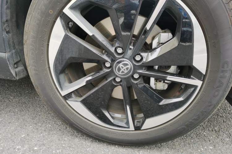 Used Toyota BZ 3X 2025 520 Pro Right Front Wheel Hub