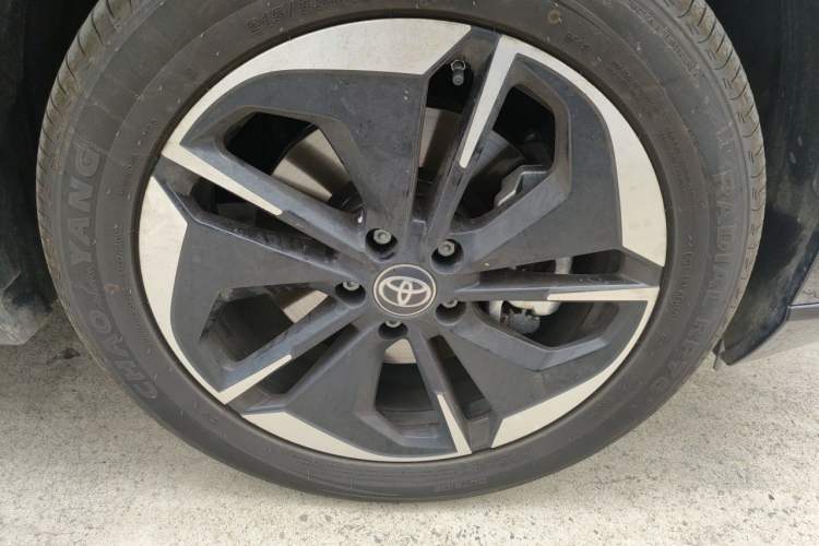 Used Toyota BZ 3X 2025 520 Pro+ LiDAR Edition Right Front Wheel Hub