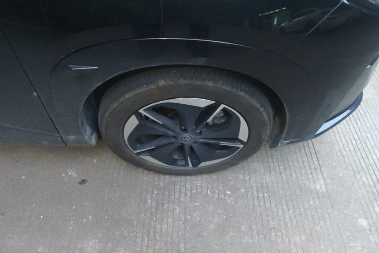 Used Toyota BZ 3X 2025 520 Pro LiDAR Edition Right Front Wheel Hub
