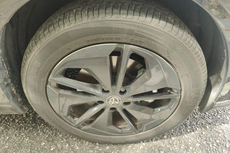 Used Toyota BZ 3X 2025 520 Pro LiDAR Edition Right Front Wheel Hub