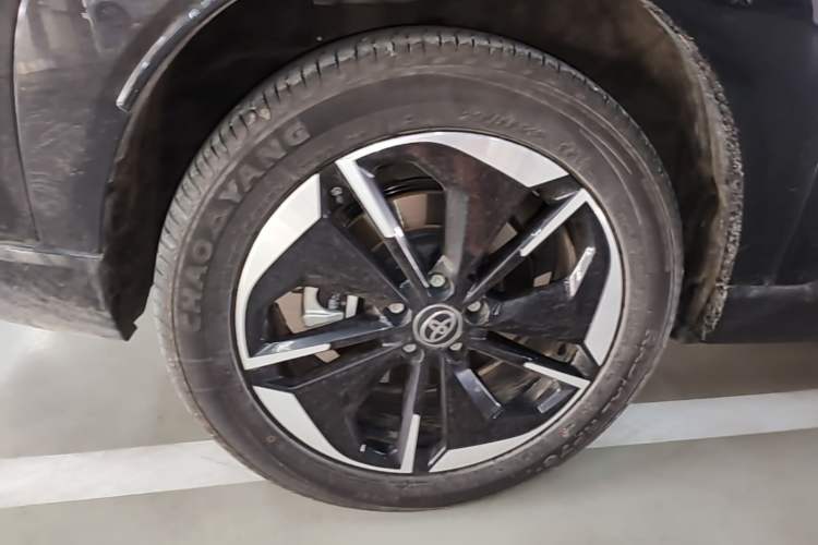 Used Toyota BZ 3X 2025 520 Pro LiDAR Edition Right Rear Wheel Hub