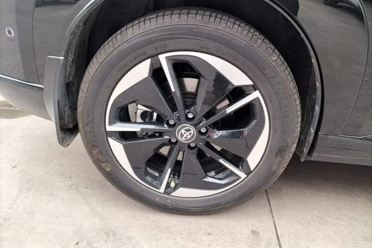 Used Toyota BZ 3X 2025 520 Pro+ Right Rear Wheel Hub