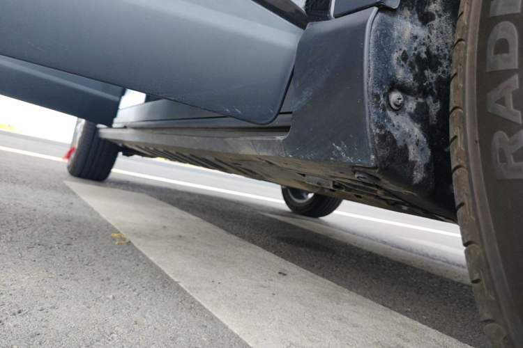 Used Toyota BZ 3X 2025 520 Pro Right Side Sill