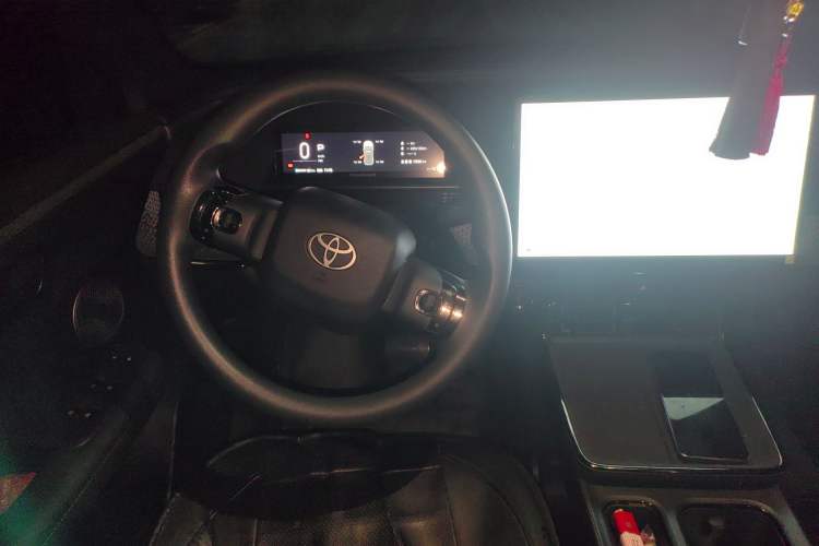 Used Toyota BZ 3X 2025 430 Air Steering Wheel