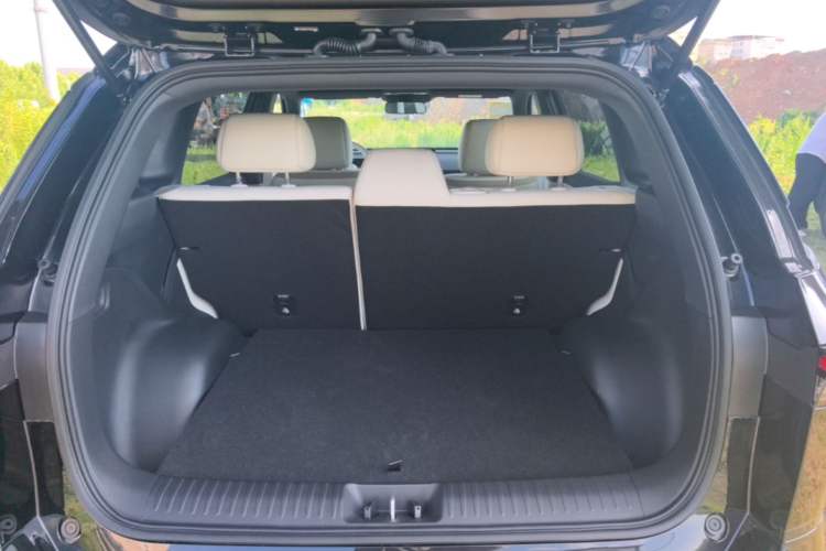 Used Toyota BZ 3X 2025 520 Pro LiDAR Edition Trunk