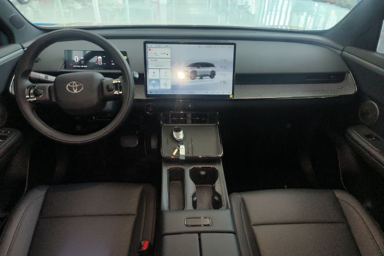 Used Toyota BZ 3X 2025 520 Pro Center Console