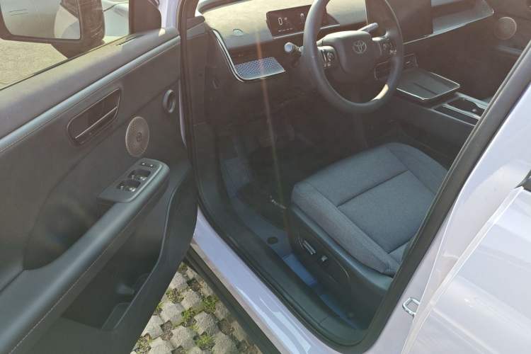Used Toyota BZ 3X 2025 430 Air Interior 3