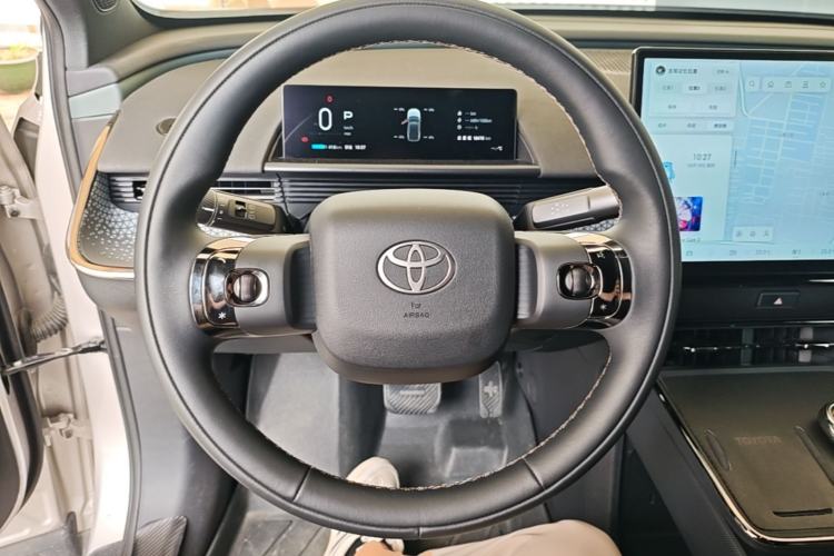 Used Toyota BZ 3X 2025 520 Pro Steering Wheel