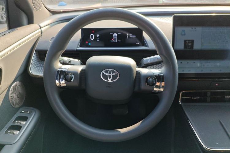 Used Toyota BZ 3X 2025 430 Air Steering Wheel