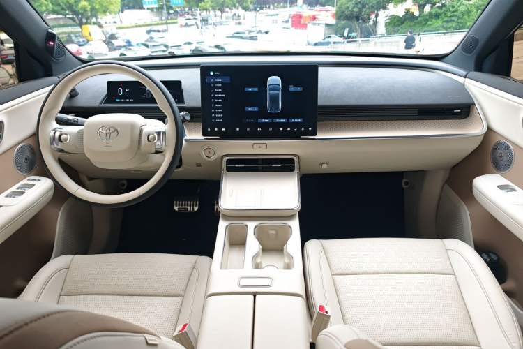 Used Toyota BZ 3X 2025 520 Pro+ LiDAR Edition Center Console