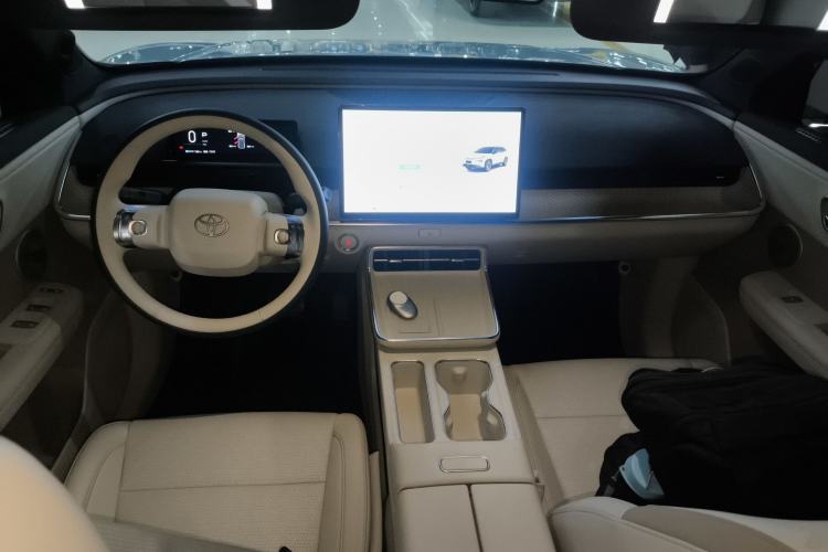 Used Toyota BZ 3X 2025 520 Pro+ Center Console