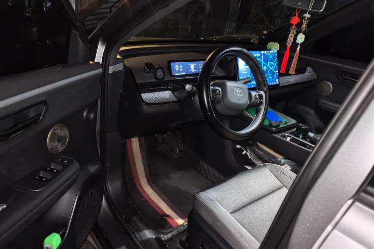 Used Toyota BZ 3X 2025 430 Air Driver Seat